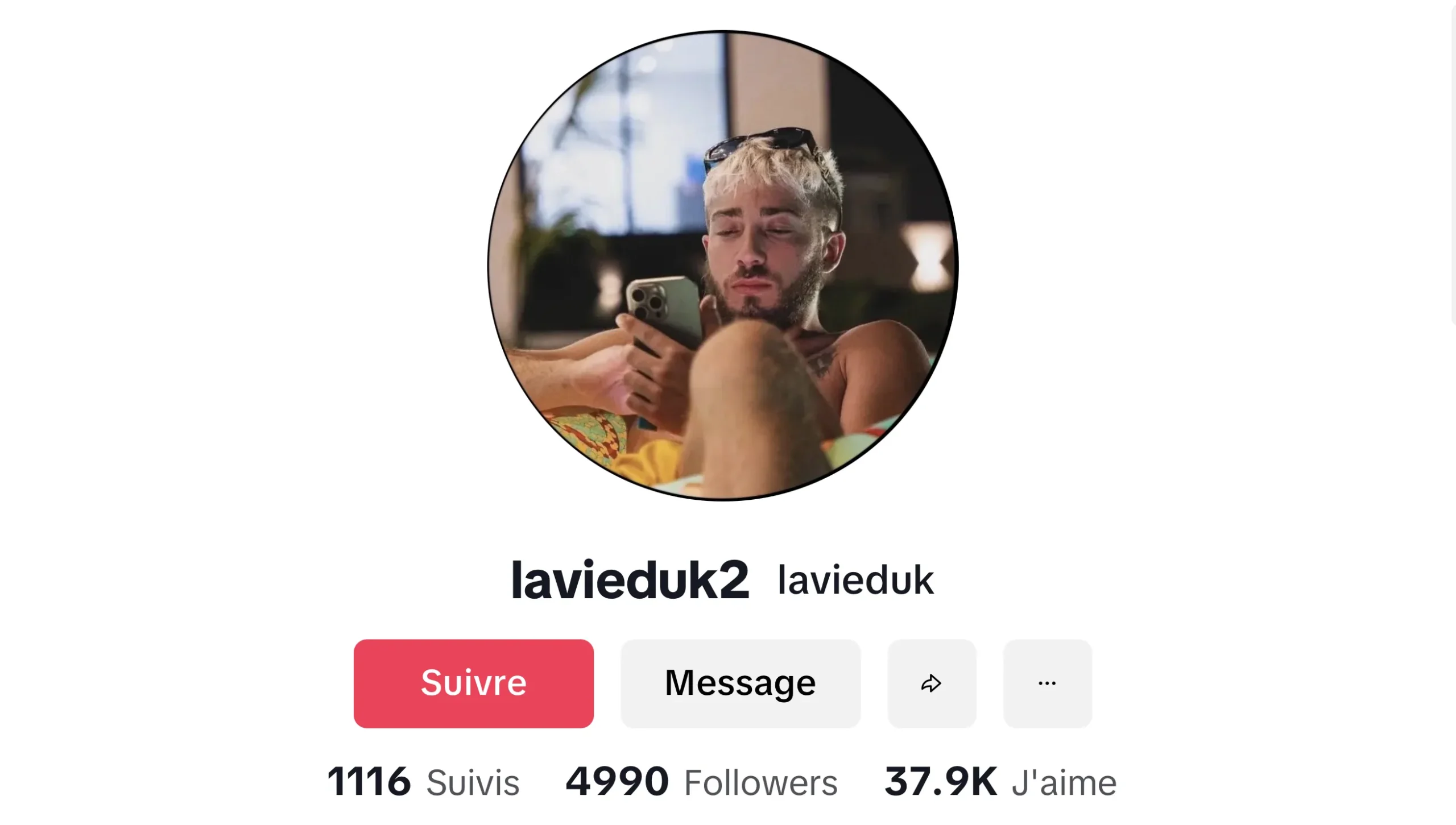 LaVieDuK
