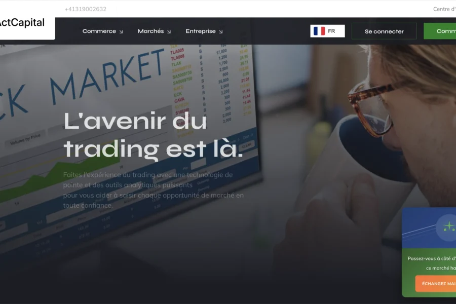Interface web d'ActCapital promotionnant les investissements boursiers avec une option d'inscription visible.