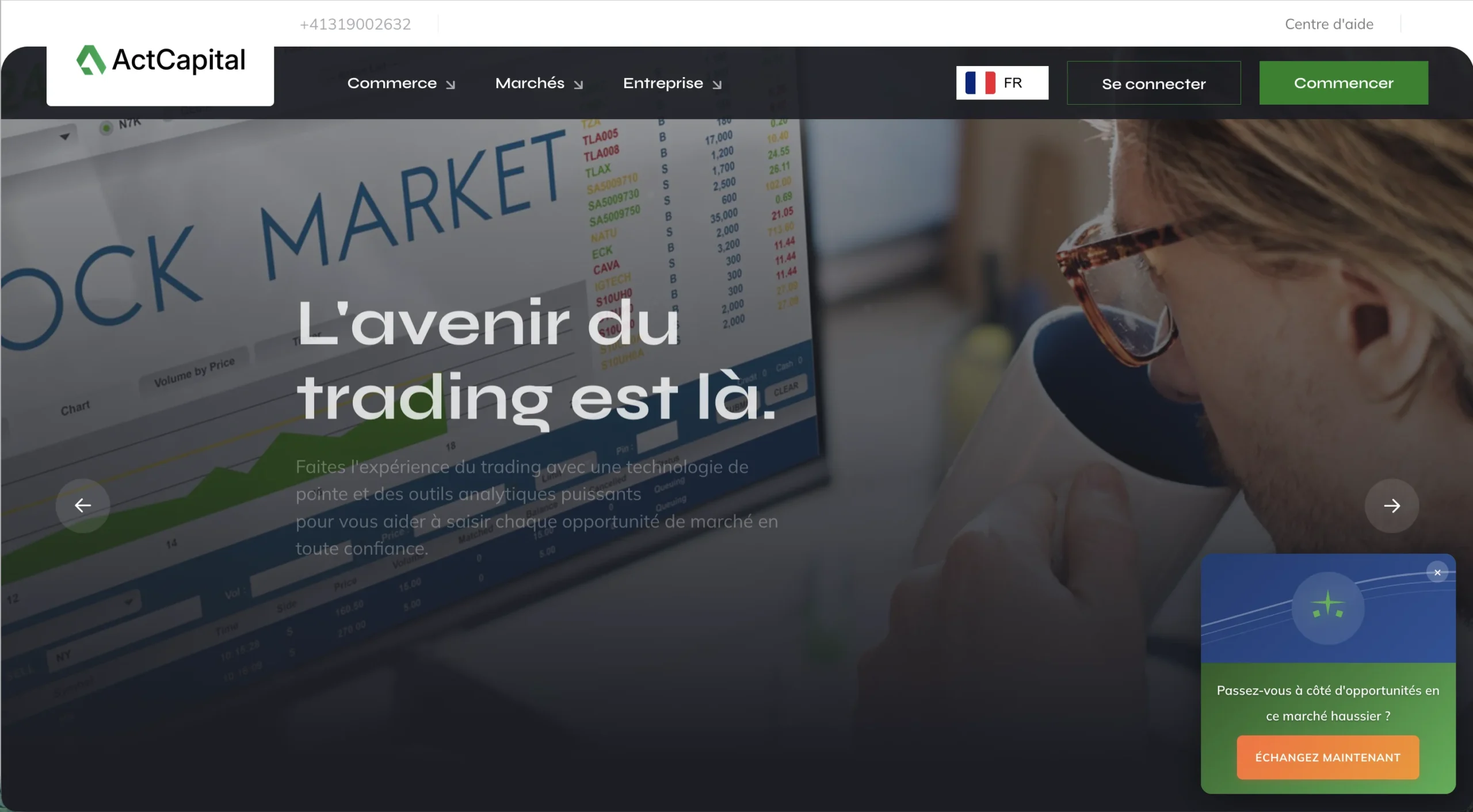 Interface web d'ActCapital promotionnant les investissements boursiers avec une option d'inscription visible.
