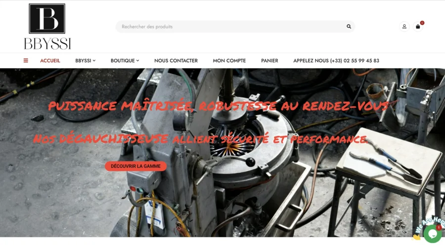 Capture d'écran d'une page web montrant le logo BVYSSI, un menu de navigation et une image de fond représentant un atelier avec du matériel technique et un texte incitatif par-dessus.