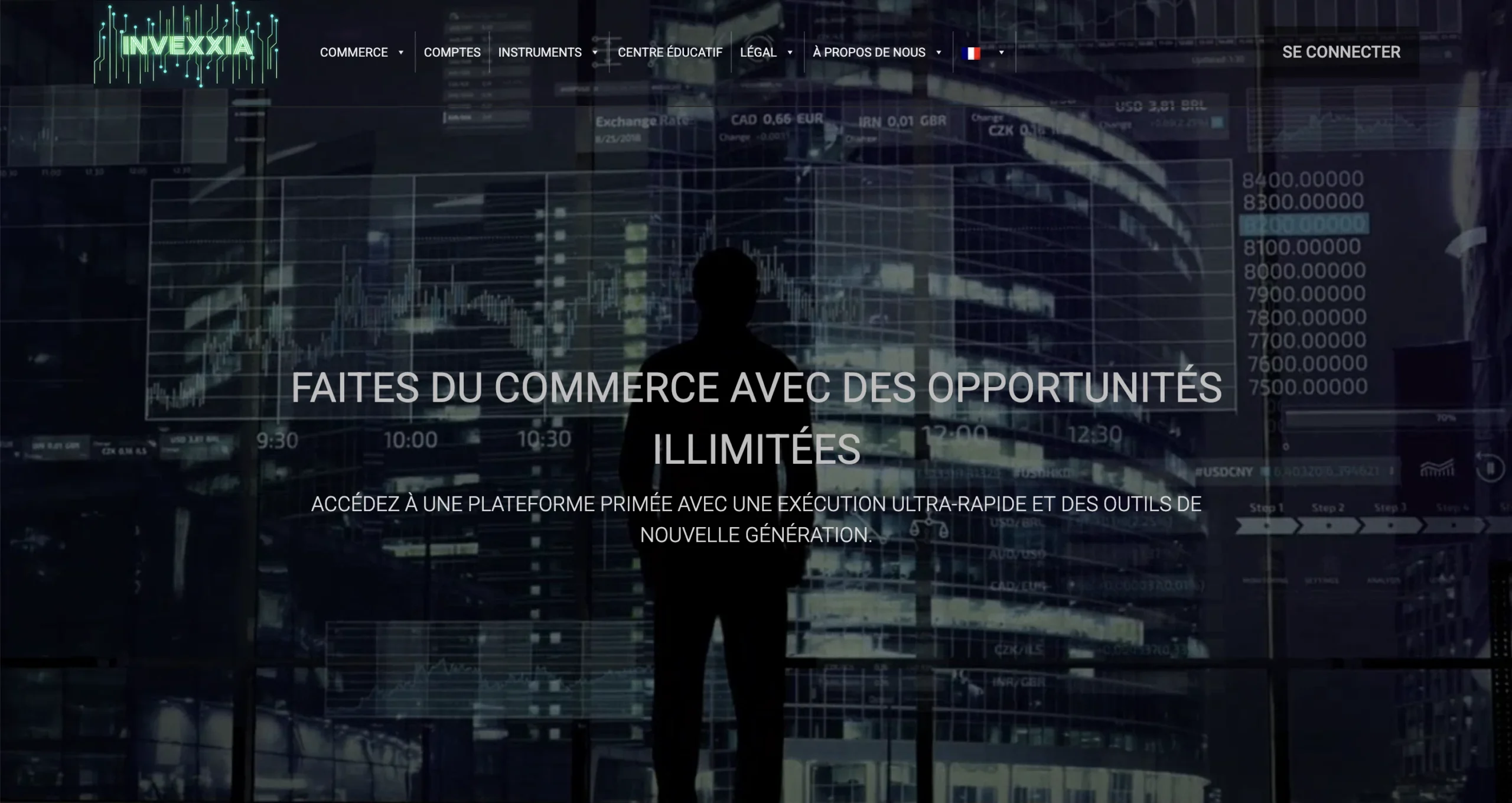 Page d'accueil de la plateforme Invexxia affichant le logo et une annonce promettant des opportunités illimitées sur fond sombre.
