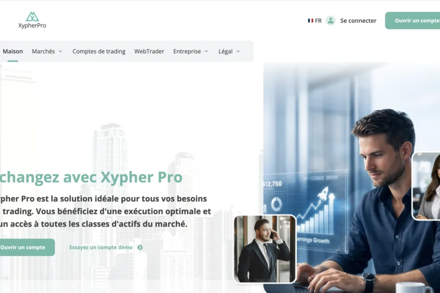 Page web montrant un homme travaillant sur un ordinateur avec le texte Echangez avec Xypher Pro