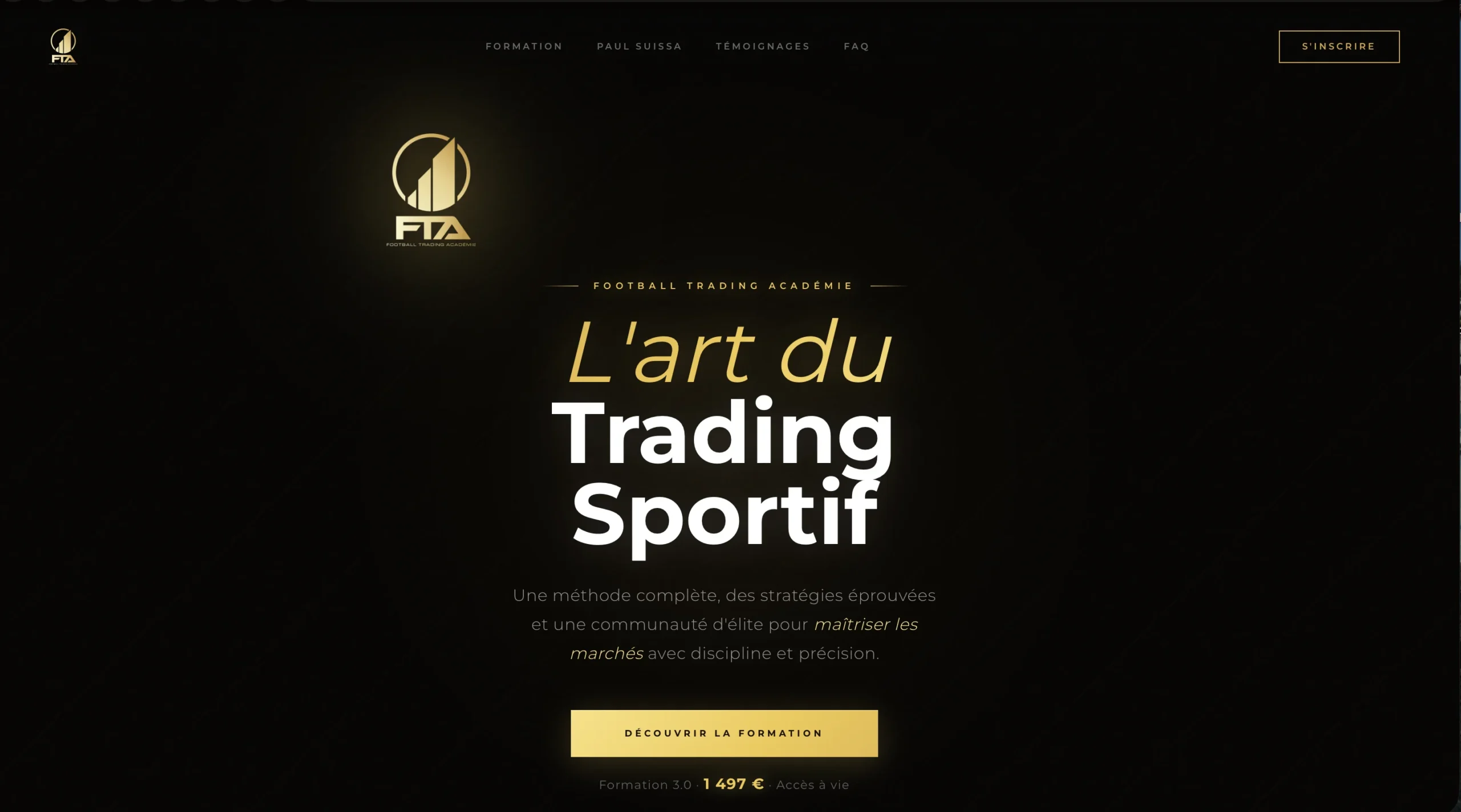 Une page web sombre affichant le texte L'art du Trading Sportif et un logo circulaire, probablement lié à une formation ou un service de trading sportif. En dessous du titre principal, des appels à l'action sont visibles sous forme de boutons.