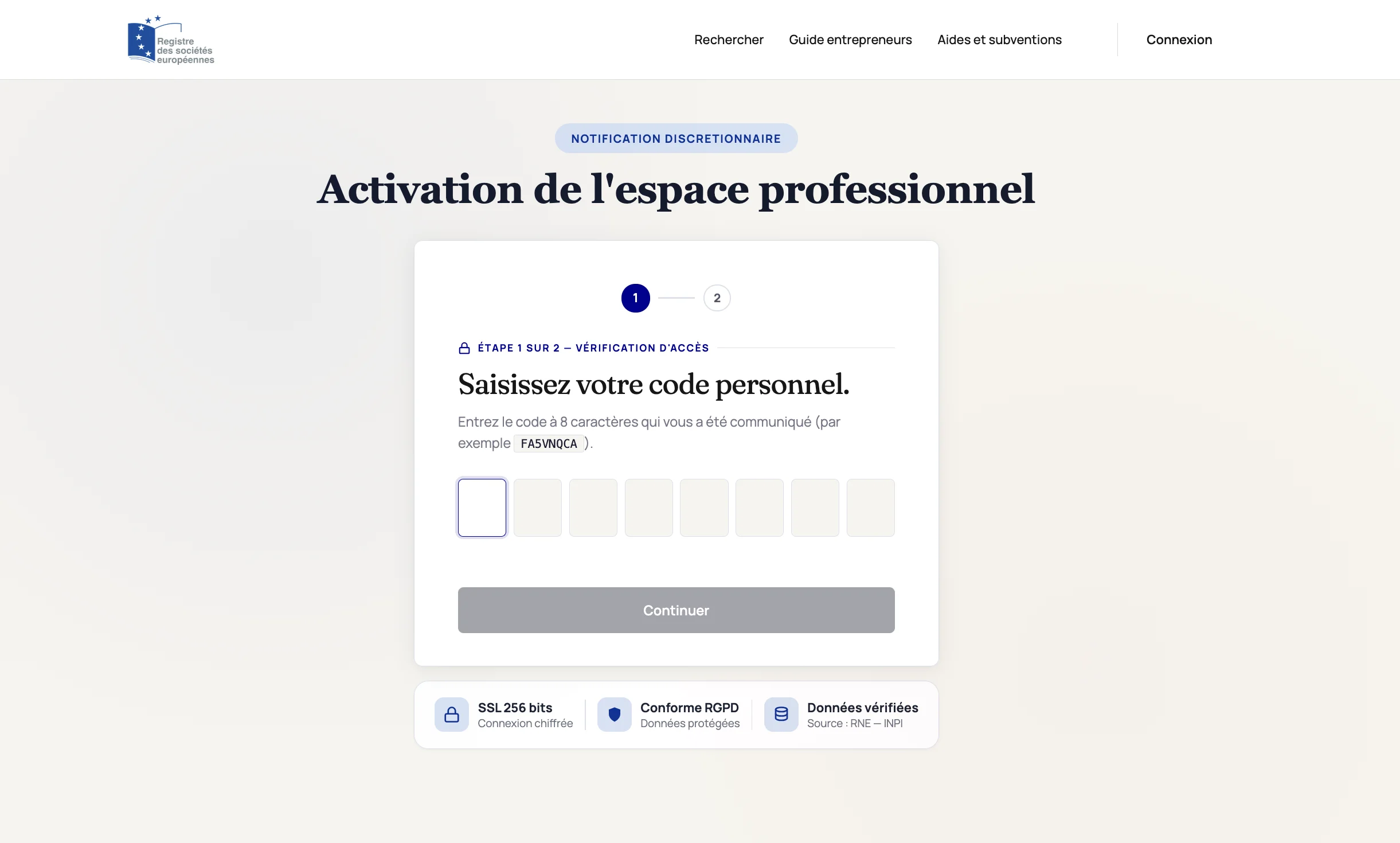 Interface web d'activation d'un espace professionnel avec un champ de saisie pour un code personnel et un bouton de validation.